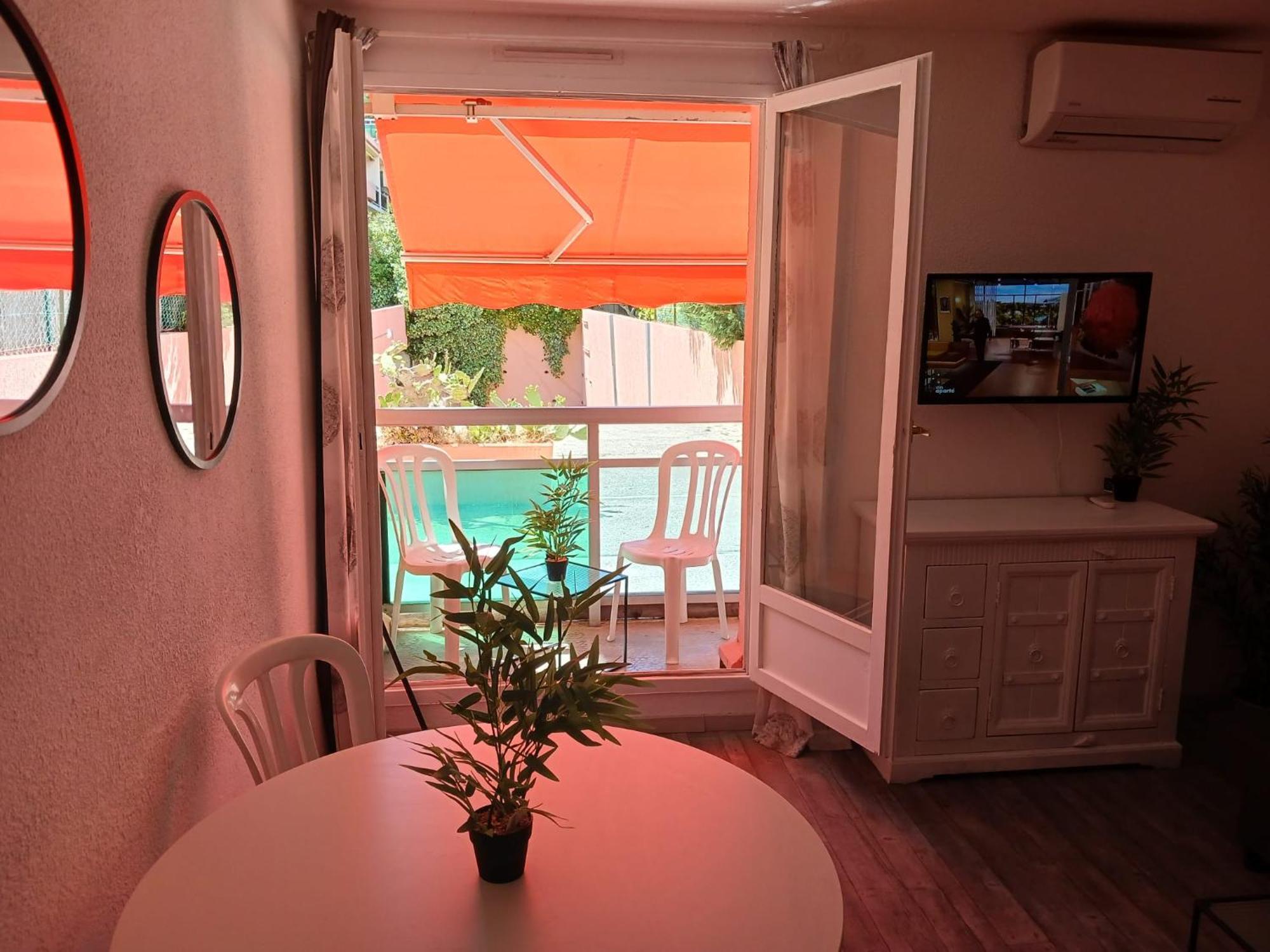Studio Meuble Bord De Mer Bormes-les-Mimosas Bagian luar foto