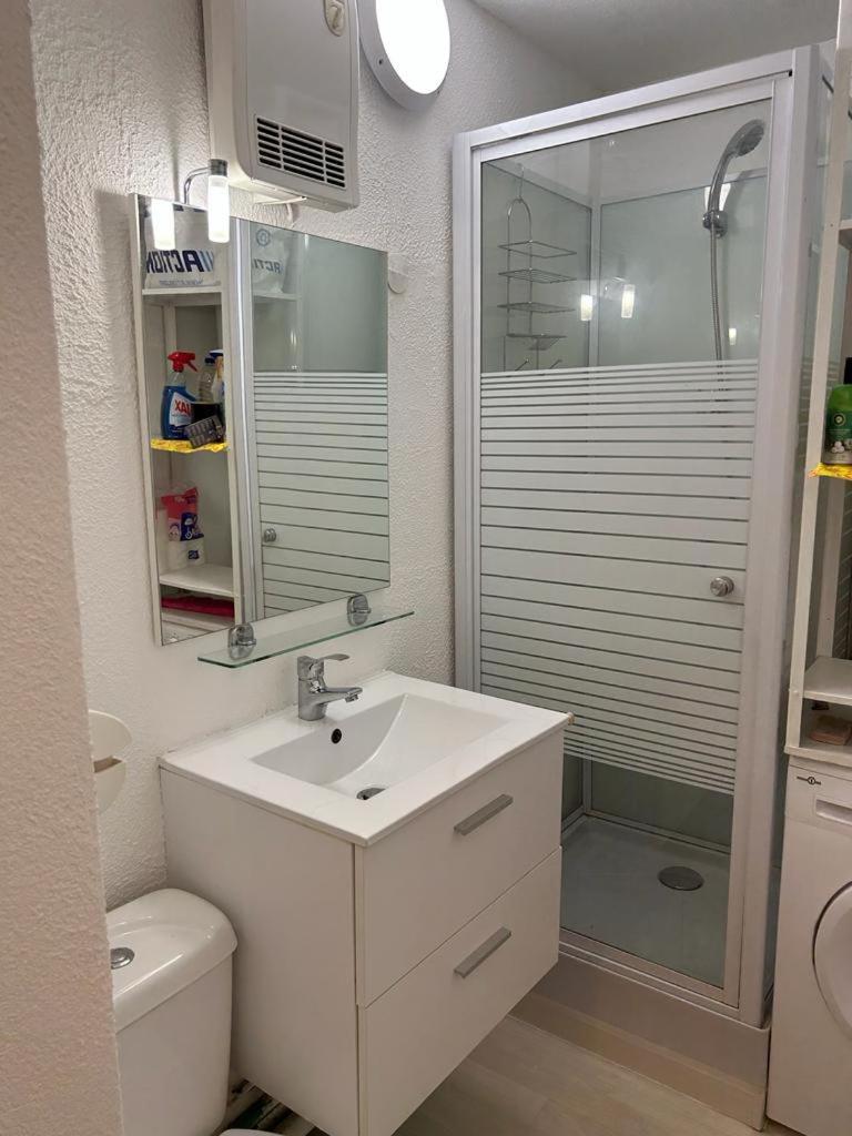 Studio Meuble Bord De Mer Bormes-les-Mimosas Bagian luar foto